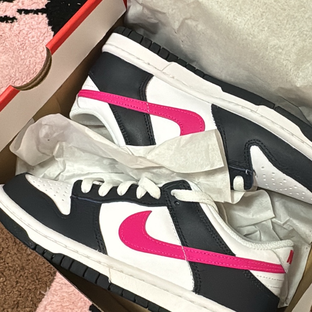 Nike Kids Sneakers Black and Pink